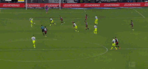 半场:多特1-1法兰克福,拜尔破门,乌尊点射,吉拉西送点