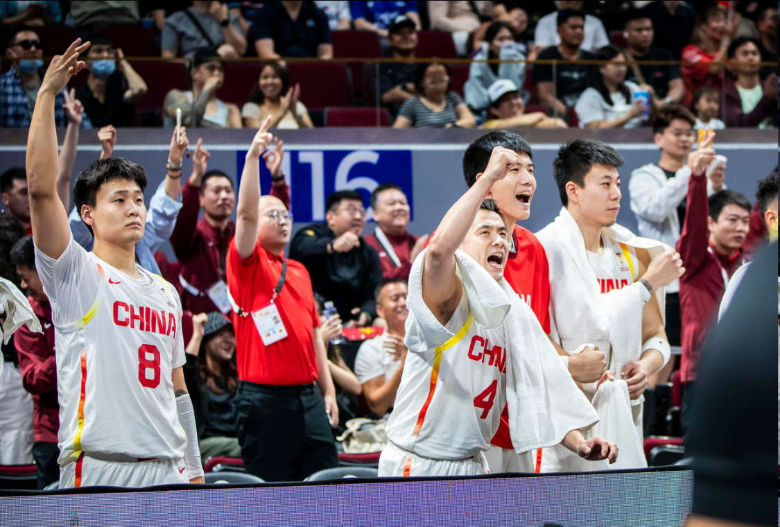 九游娱乐入口-又上头了!13中2险成罪人,球迷:装可以,请先进球再装