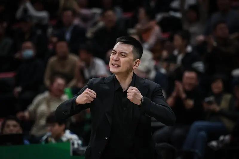 九游娱乐官网-新老交替不给力，外援拉胯把辽篮问题放大！杨鸣辞职为管理层背锅
