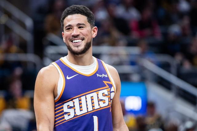 布克你太狠了，走了2个亿元队友，都说要摆烂，却创造NBA第一纪录|太阳|比尔|塞德里克·考沃德|菲尼克斯太阳队|贾伦-杰克逊_新浪体育_新浪新闻