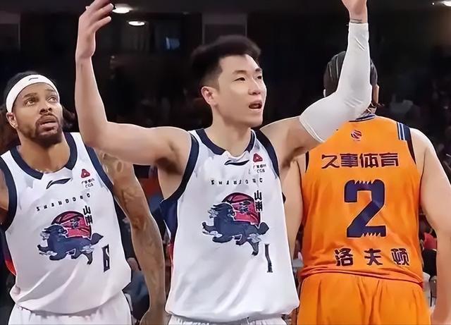 九游娱乐-上海84-79险胜山东:强弱预判,季后赛里全是变数?